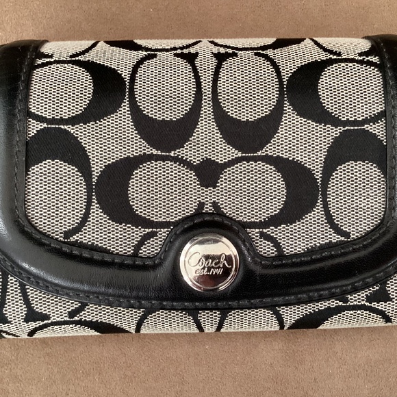 Coach Signature Medium Canvas Trifold Wallet - Picture 1 of 10